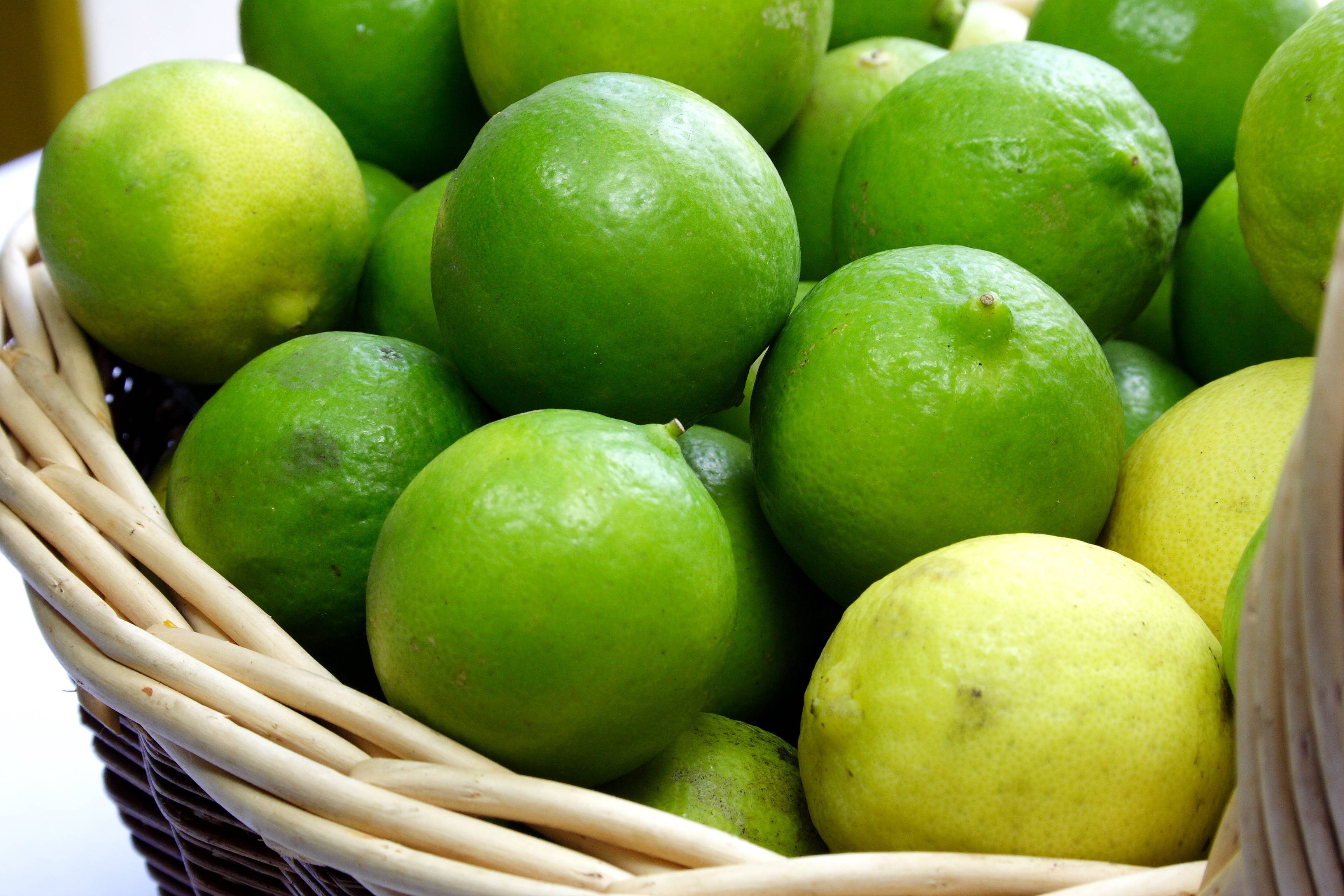 Easy Lime Cheesecake.jpg